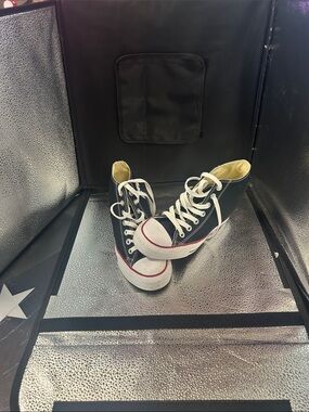 Classic black converse Chuck Taylor